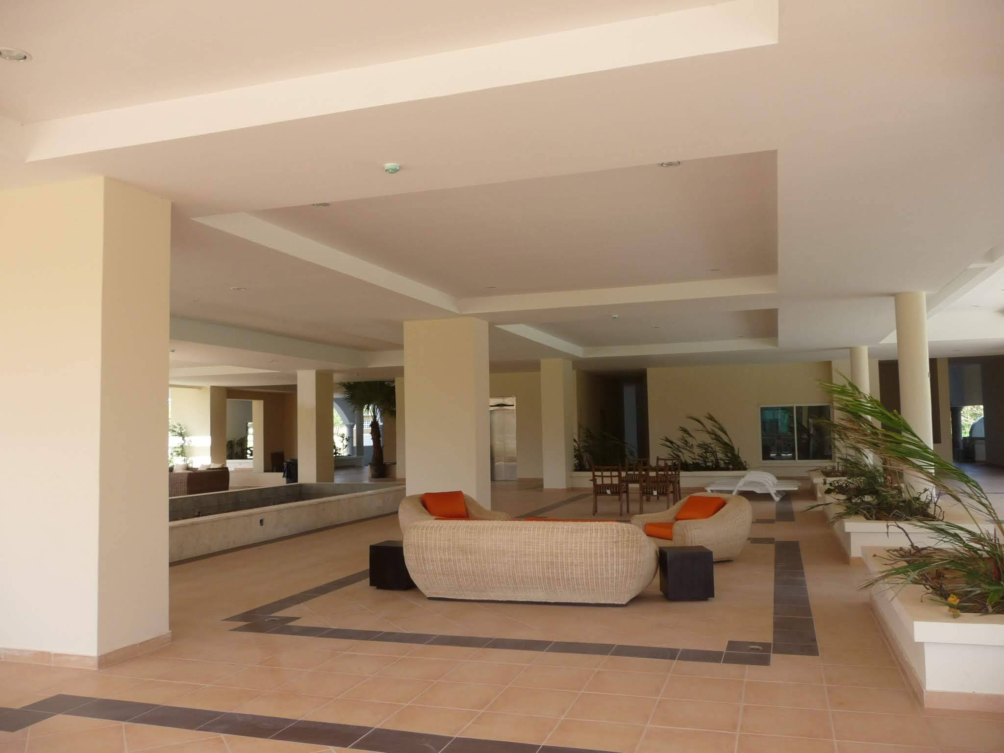 Withdrawn until market conditions improve - Condominium for Sale in El Alcazar Residences, Playa Coronado, Panama - Furnishings Included - Muebles Incluidos photo 5