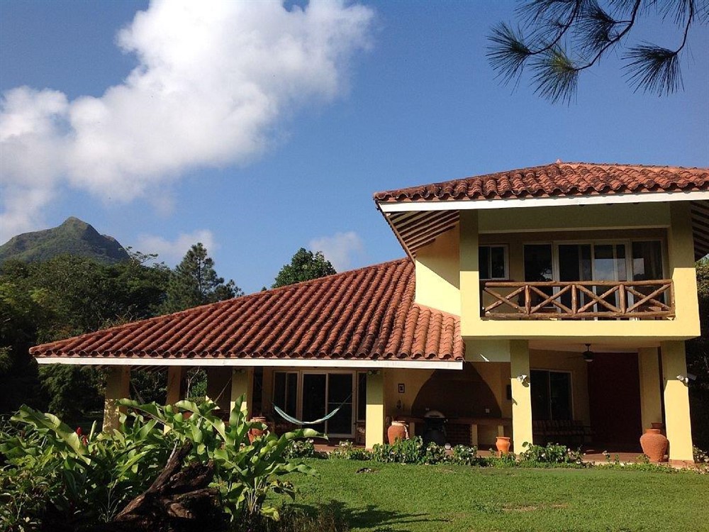 sold Spacious Mountain Home in El Valle, Panama photo 8