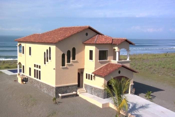 Large and Luxurious Beach House in Panama photo 11