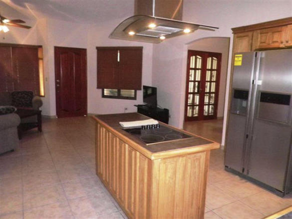 Sold Condo for Sale in David, Panama – Furnishings Included – Swimming Pool – Secure photo 12