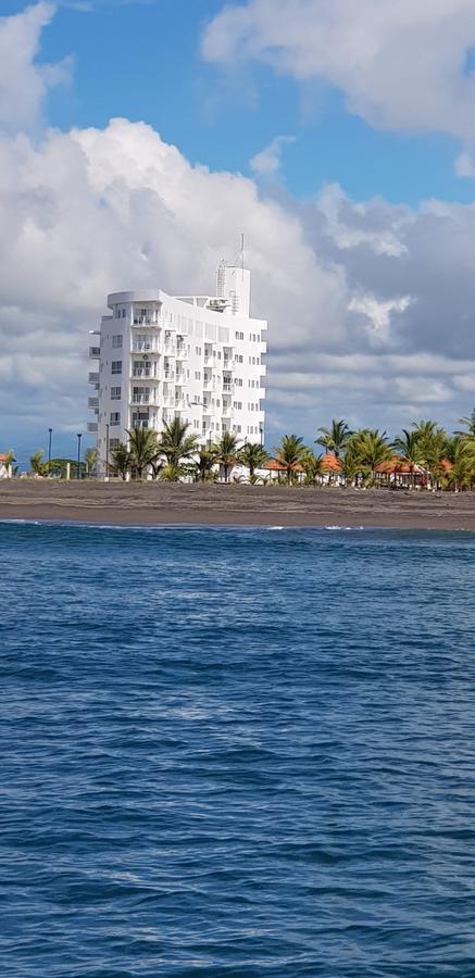 3 Bedroom Las Olas Panama Beachfront Condo for Sale in New Building photo 10