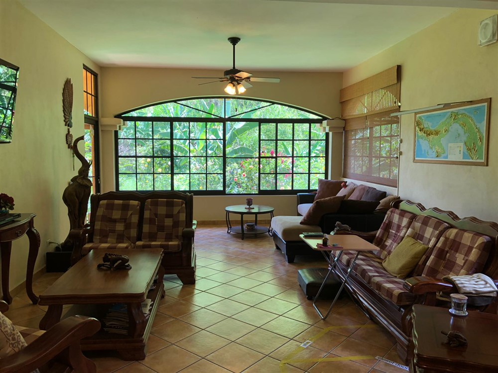 Large Riverfront Condominium for Sale in Valle Escondido, Boquete, Panama – Furnishings and Club Membership Included – Condominio Grande en Venta en Valle Escondido, Boquete, Panamá photo 2