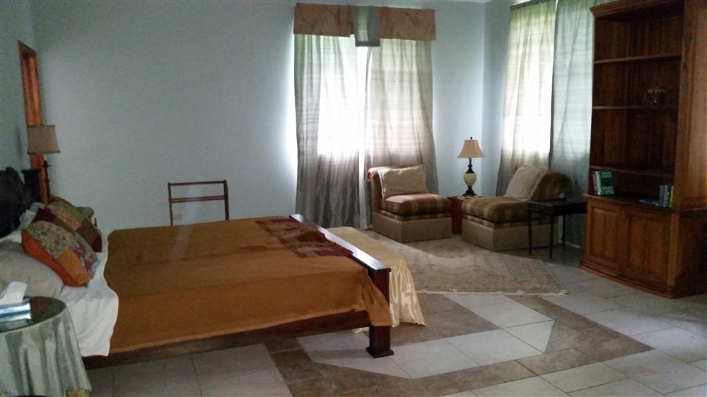 High Quality Custom Home in Boquete with New Upgrades – Vivienda Personalizada de Alta Calidad en un Gran Lote en Jaramillo photo 3