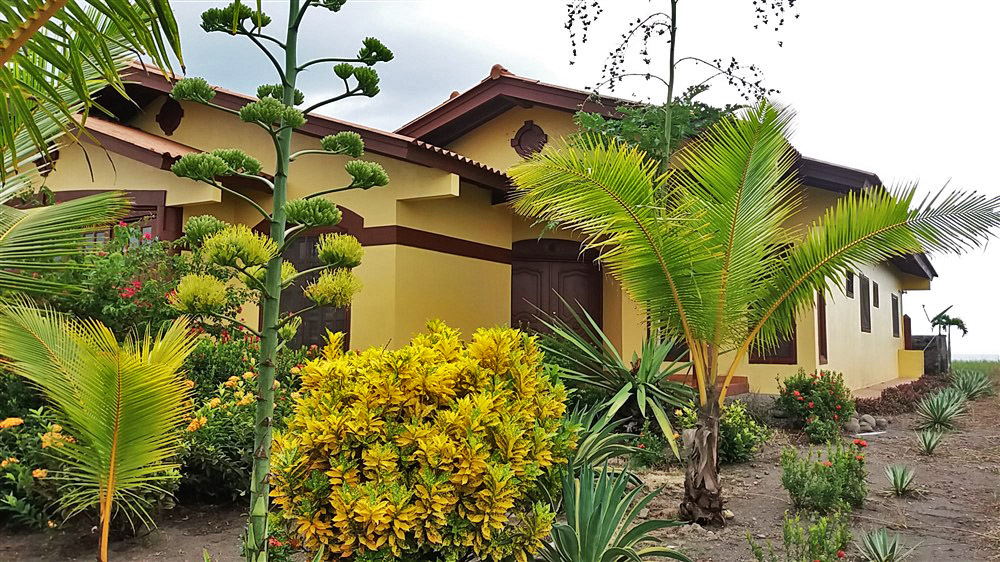 Beachfront House for Sale in La Barqueta, Las Olas Resort, Panama – Furnishings Included – Casa Frente al Mar en Venta en La Barqueta, Las Olas Resort, Panamá – Muebles Incluidos photo 10