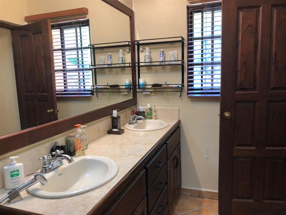 Large Riverfront Condominium for Sale in Valle Escondido, Boquete, Panama – Furnishings and Club Membership Included – Condominio Grande en Venta en Valle Escondido, Boquete, Panamá photo 5
