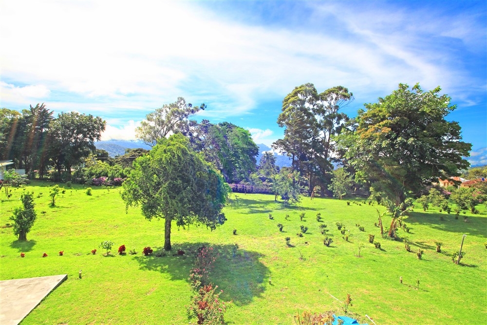 Withdrawn - Magnificent & Private Estate Home & Large Property in Glorious Alto Quiel, Boquete, Panama - Magnífica Propiedad Residencial y Gran Propiedad en Alto Quiel photo 11
