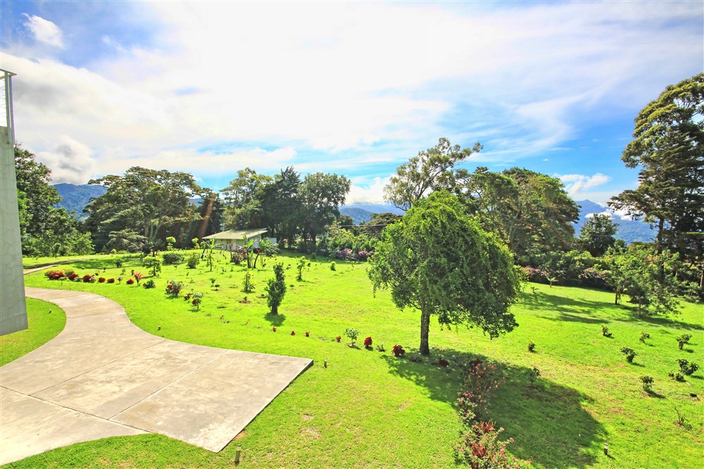Withdrawn - Magnificent & Private Estate Home & Large Property in Glorious Alto Quiel, Boquete, Panama - Magnífica Propiedad Residencial y Gran Propiedad en Alto Quiel photo 12