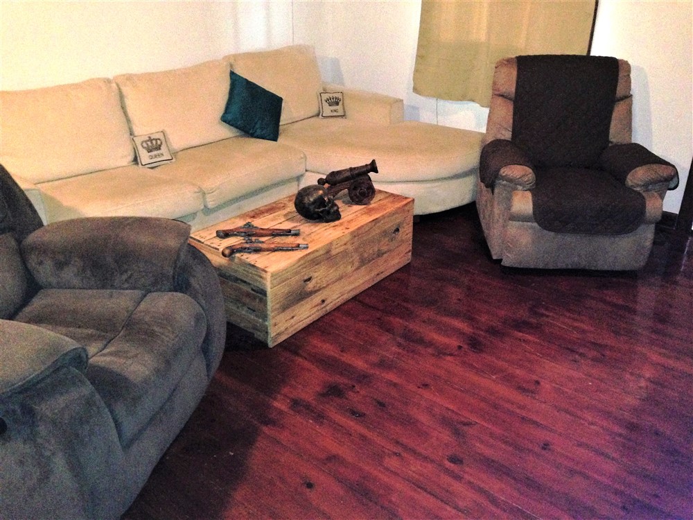 Entire Apartment Building of 7 Units in the Heart of Bocas del Toro Downtown - Fully Furnished - Titled Property - Significant Income - Edificio de apartamentos completo de 7 unidades en Bocas del Toro photo 12