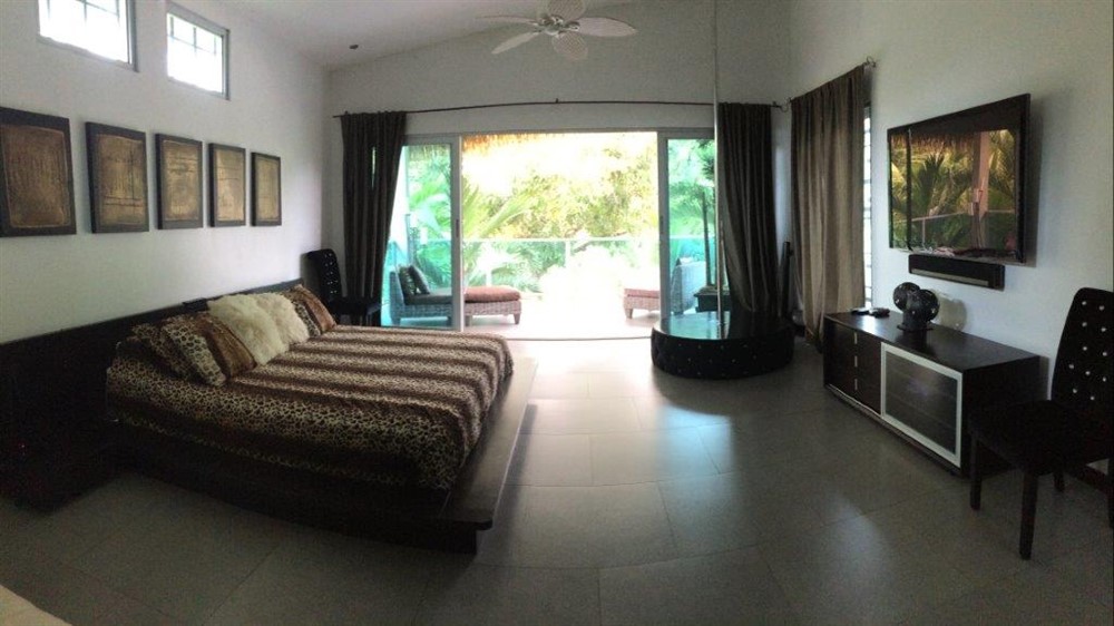 withdrawn - Tropical Villa in Coronado with Swimming Pool and Hair Salon photo 8