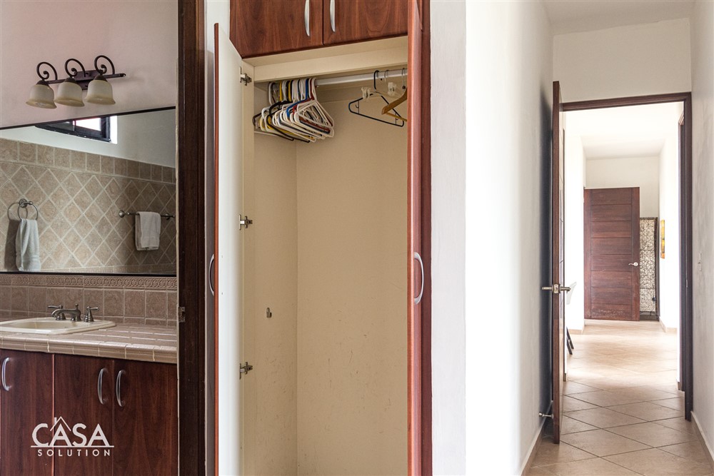 Sold by Casa Solution - High Quality Condominium with Three Balconies & Great Views for Sale in Boquete Country Club - Furnishings Included! - ¡Los Muebles Están Incluidos! photo 10