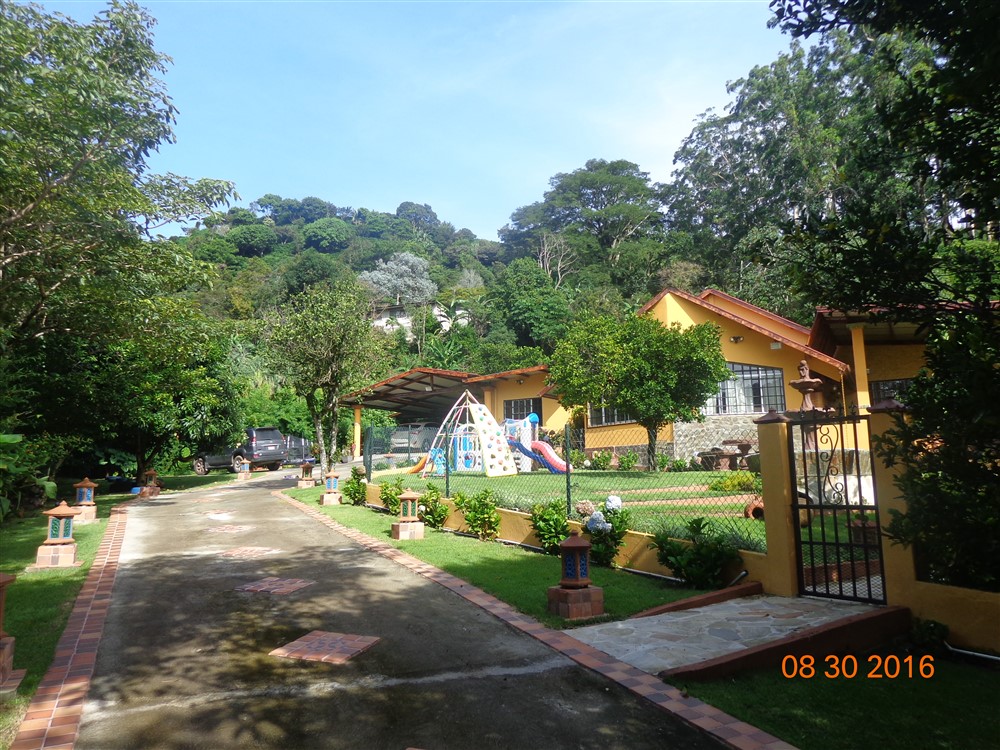 withdrawn Downtown Boquete House For Sale on 1/2 Acre Lot - For Sale or For Rent photo 2