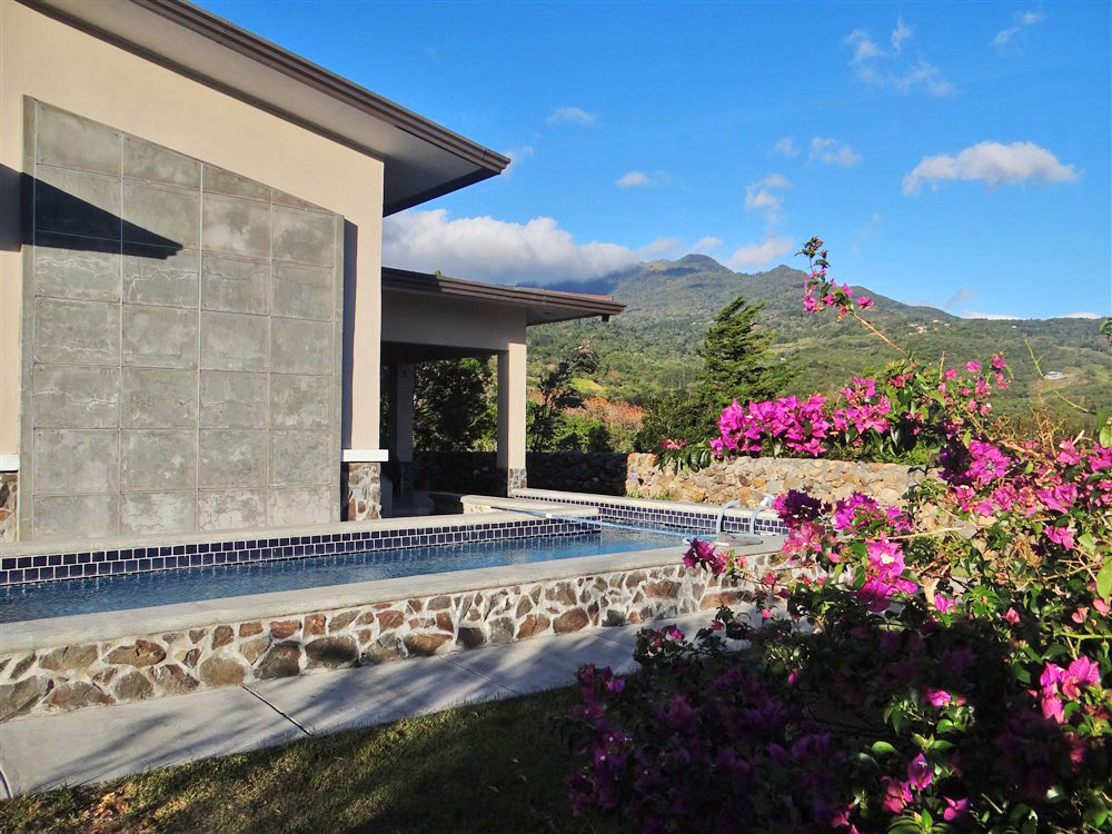 Beautiful Alto Boquete House for Sale with Swimming Pool & Mountain View - For Sale photo 8