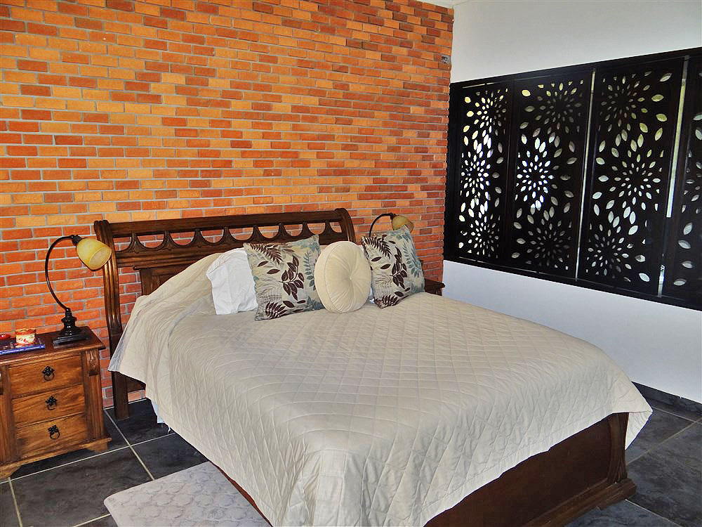 Beautiful Alto Boquete House for Sale with Swimming Pool & Mountain View - For Sale photo 12