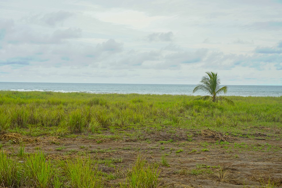 Large Beachfront Lot for Sale in Exclusive Villas Section of Las Olas Residential Resort Community photo 3