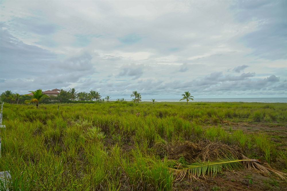 Large Beachfront Lot for Sale in Exclusive Villas Section of Las Olas Residential Resort Community photo 7