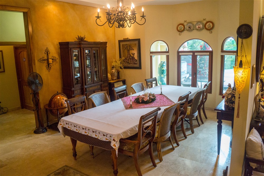 withdrawn - Luxury 6 BD View Home For Sale in Boquete - B & B & Rental Potential - Impresionante Residencia de 6 Recámaras con Vista en Volcancito photo 11