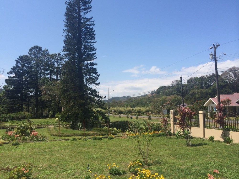Sold by Casa Solution – Great House on 1.3 acres in Exclusive Palo Alto, Boquete – plus Guest House photo 7