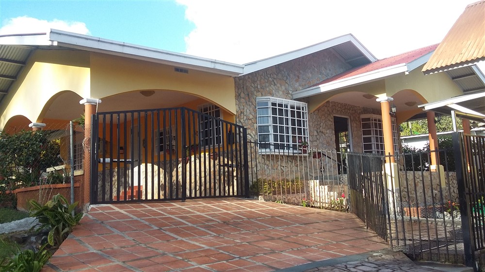 withdrawn - House for Rent in Alto Lino, Boquete, Panama