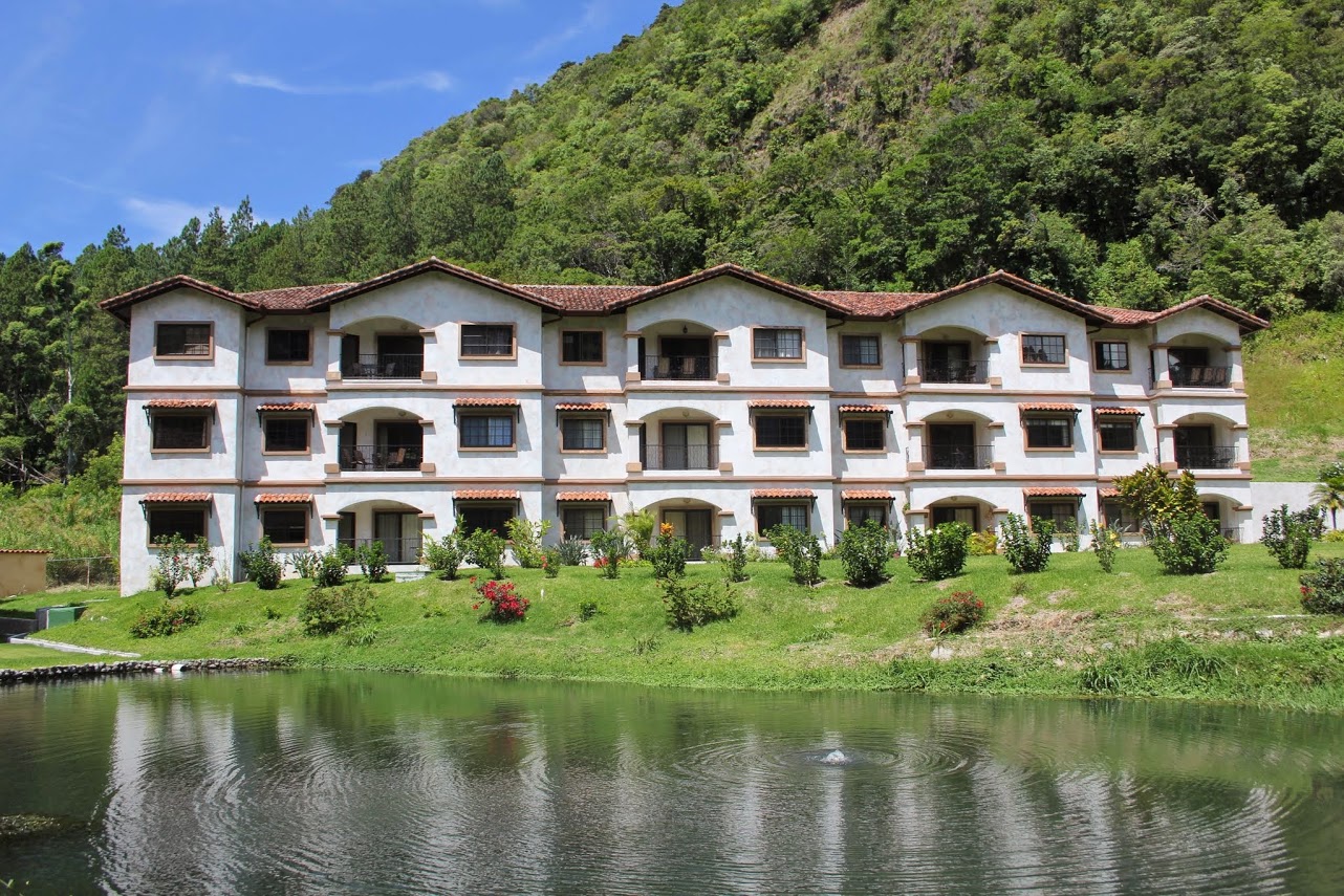 withdrawn In Demand! Outstanding Condominium for Sale in Amenity Rich Valle Escondido, Boquete, Panama - Furnishings, Golf Club Membership Included! photo 4