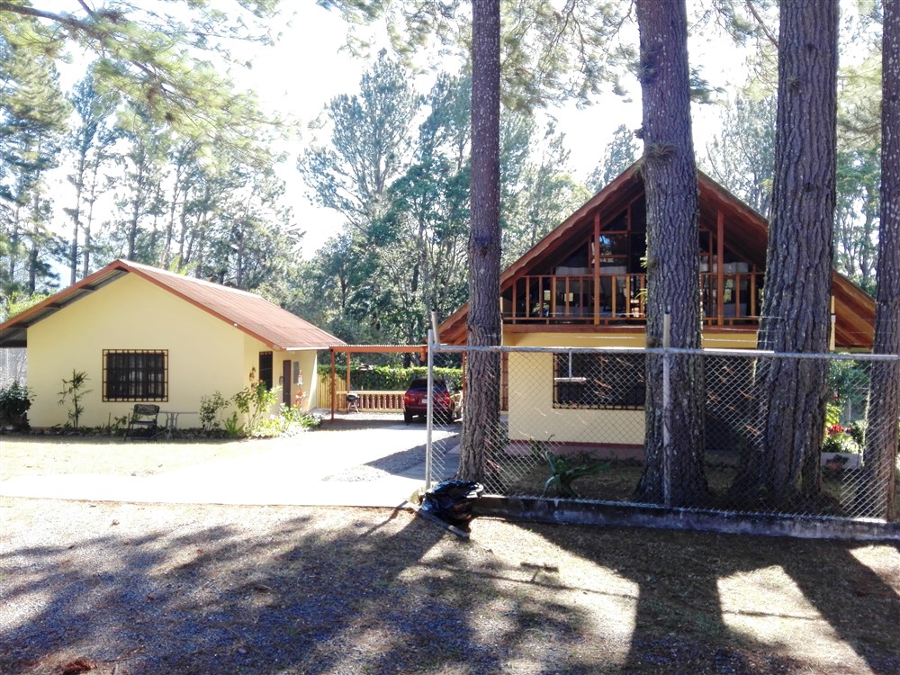 Two Mountain Houses for Sale in Volcancito, Boquete. – Price is for Both Houses Together Furnished & Turnkey. photo 3