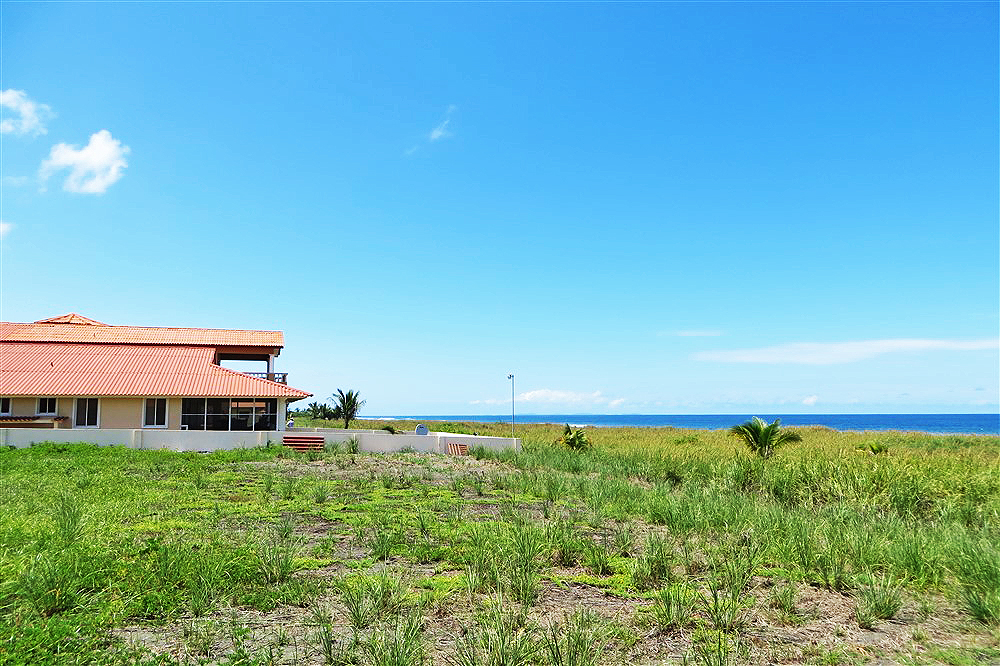 Owner Says Make an Offer, All Offers will be Considered – Beautiful Double Beach Lot (Consists of Two Adjacent Lots) in Playa Barqueta, Las Olas Resort, Chiriqui, Panama –  Hermoso Lotes en Venta en Playa Barqueta, Las Olas Resort photo 8