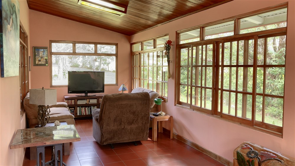 Furnished House for Rent on Large Property (7,400 square meters) in Alto Boquete, Panama photo 4