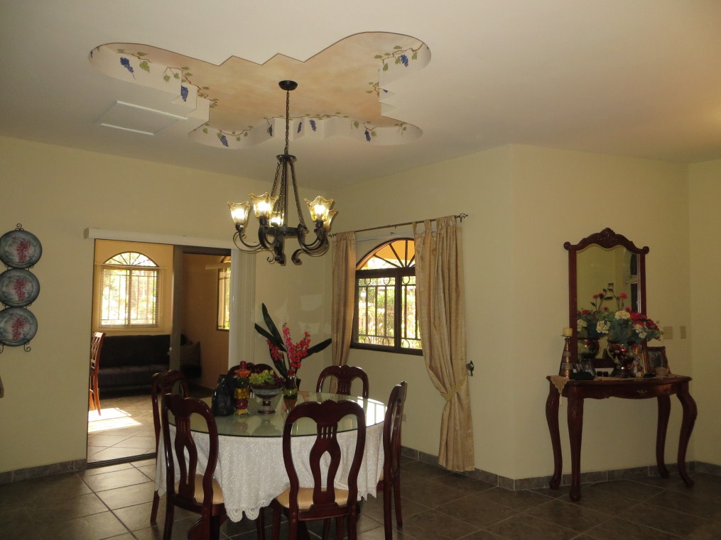 withdrawn House for Sale in Alto Dorado, Alto Boquete with Guest House - Furnished photo 7