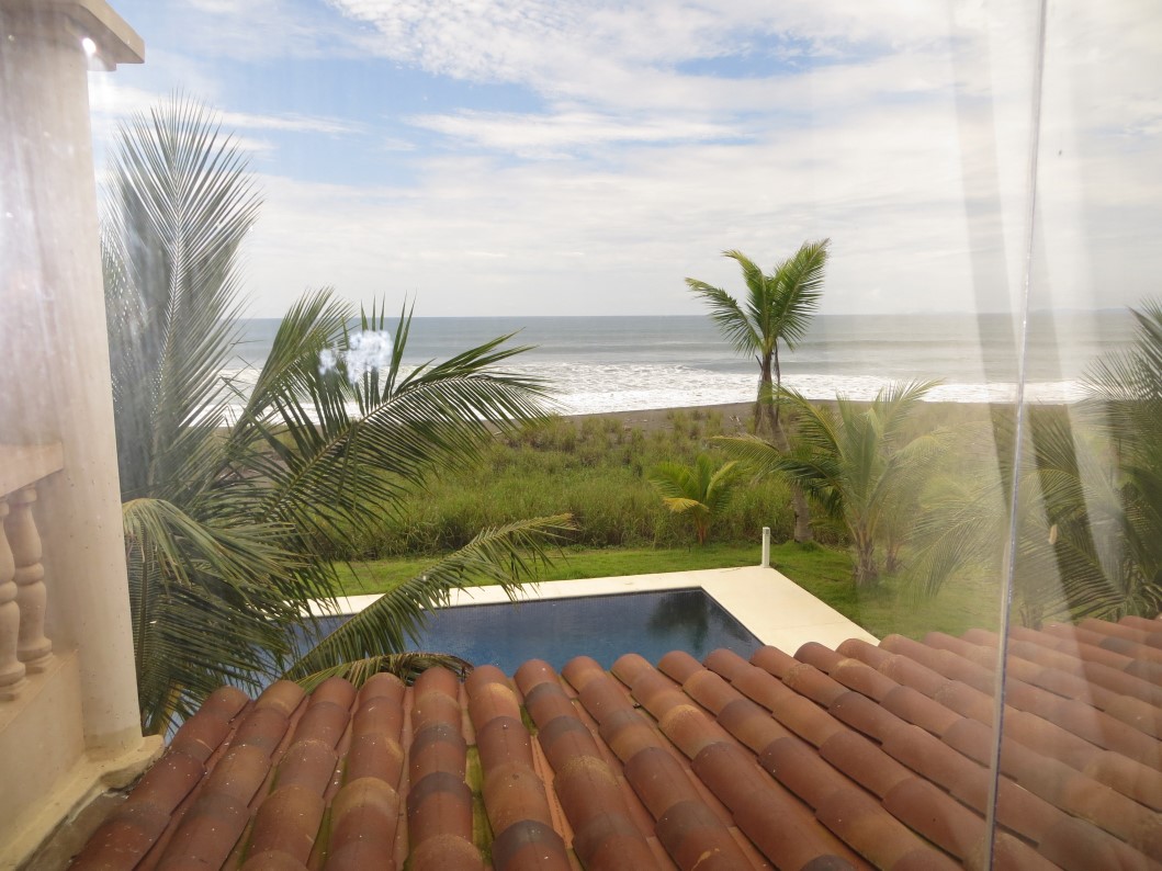 Large and Luxurious Beach House in Panama photo 12