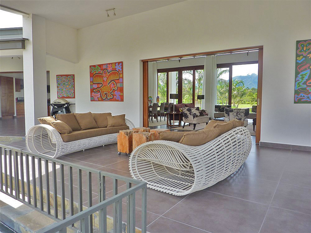 Casa Blanca Estate Property in Volcan, Panama Near Private Airstrip - Great Option for Jetsetters or Celebrities photo 9