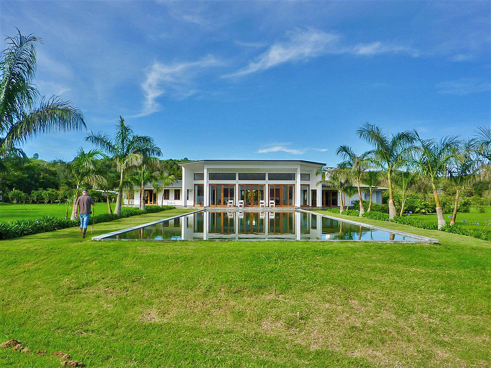 Casa Blanca Estate Property in Volcan, Panama Near Private Airstrip - Great Option for Jetsetters or Celebrities photo 2