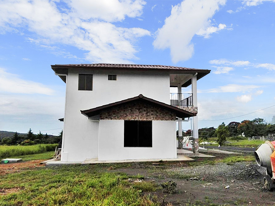 Two Unit Duplex Townhouses for Sale in El Olimpo, Boquete Panama – Price is For Both Units Combined – Dos Unidades Duplex Adosados en Venta en El Olimpo, Boquete Panamá photo 8