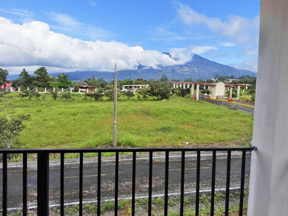 Two Unit Duplex Townhouses for Sale in El Olimpo, Boquete Panama – Price is For Both Units Combined – Dos Unidades Duplex Adosados en Venta en El Olimpo, Boquete Panamá photo 11