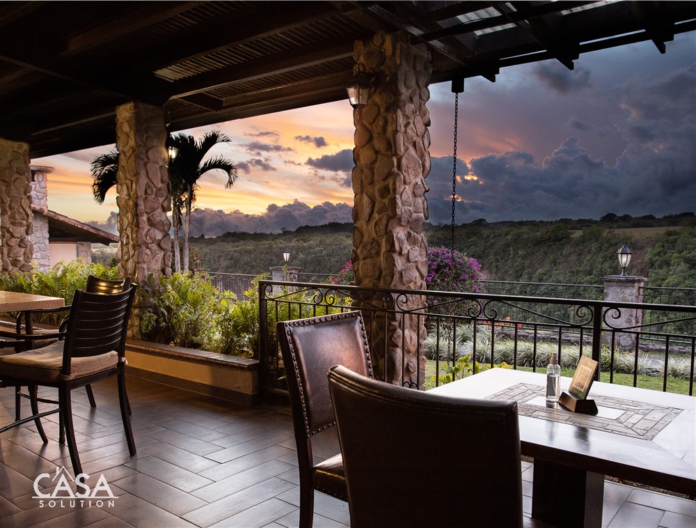 Luxurious Home for Sale in Los Molinos, Boquete, Panama – Furnishings Included – Casa de Lujo en Venta en Los Molinos, Boquete, Panamá photo 10