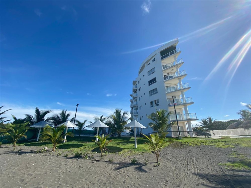 3 Bedroom Las Olas Panama Beachfront Condo for Sale in New Building photo 4