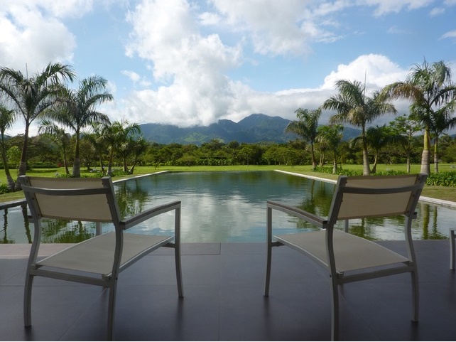 Casa Blanca Estate Property in Volcan, Panama Near Private Airstrip - Great Option for Jetsetters or Celebrities photo 12