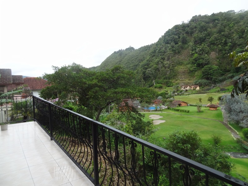 old post - Wonderful Valle Escondido, Boquete Panama House With Great Terrace & View for Sale - Includes Golf & Gym Membership photo 9