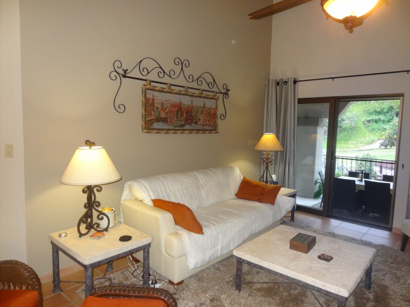 old post - Wonderful Valle Escondido, Boquete Panama House With Great Terrace & View for Sale - Includes Golf & Gym Membership photo 10
