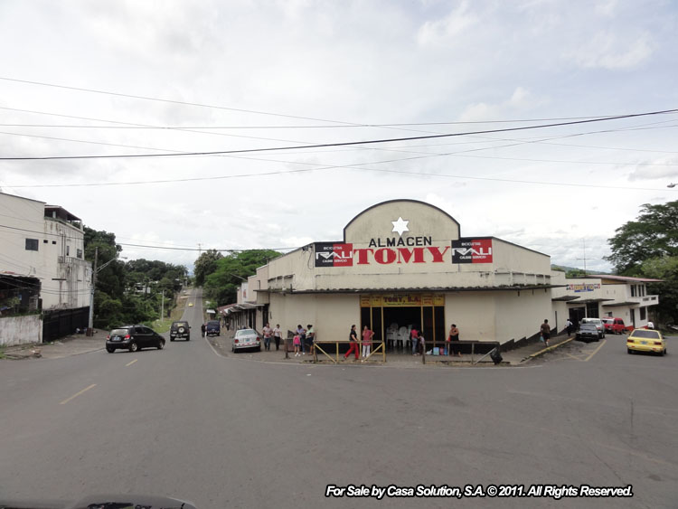 Price Reduction!! David Commercial 1.5 AC site, 6,000 square meters in Prime Shopping Area - Szaja Baumender Building - Formerly "El Capitolio" - Propiedad con Excelente Ubicación Comercial en David photo 3