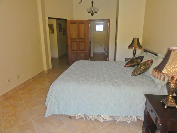off market Lakefront Condo in Valle Escondido, Boquete - Furnished photo 12