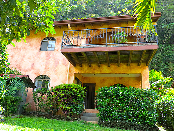 Sold by Casa Solution - Valle Escondido Four Bedroom Villa Deluxe for Sale in Boquete, Panama - A Great Home, Furnishings Included photo 3