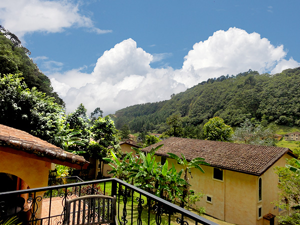 Sold by Casa Solution - Valle Escondido Four Bedroom Villa Deluxe for Sale in Boquete, Panama - A Great Home, Furnishings Included photo 8