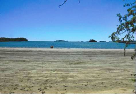 withdrawn Chiriqui Island Property with Beach on One Side & Boat Access – Titled photo 6