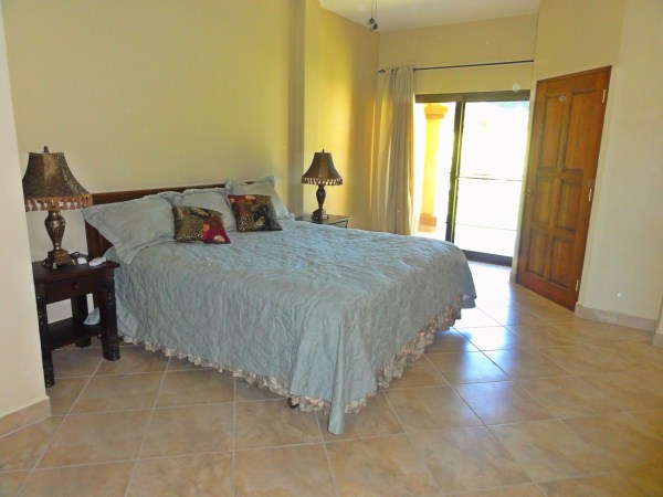 off market Lakefront Condo in Valle Escondido, Boquete - Furnished photo 8