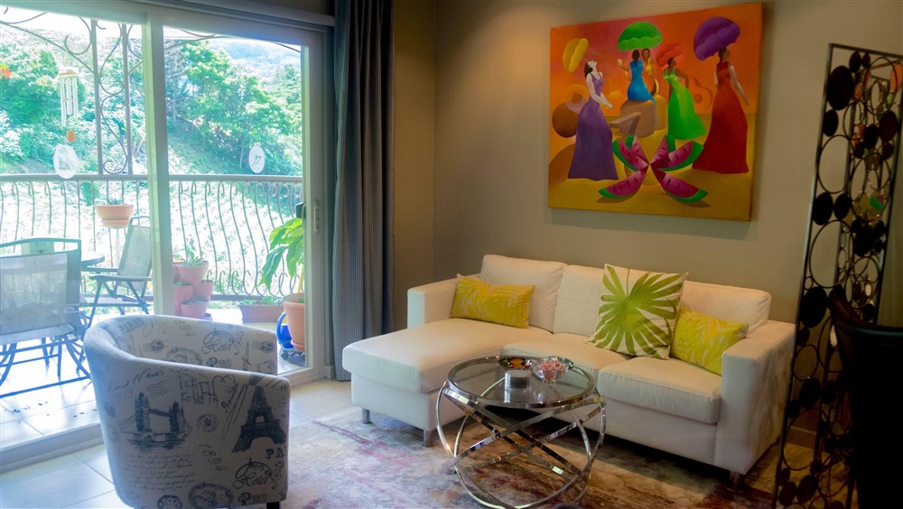 Outstanding Three Bedroom Penthouse Condominium for Sale in Valle del Rio, Downtown Boquete – River & Mountain Views photo 6