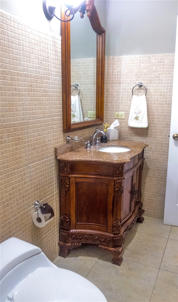 Outstanding Three Bedroom Penthouse Condominium for Sale in Valle del Rio, Downtown Boquete – River & Mountain Views photo 8