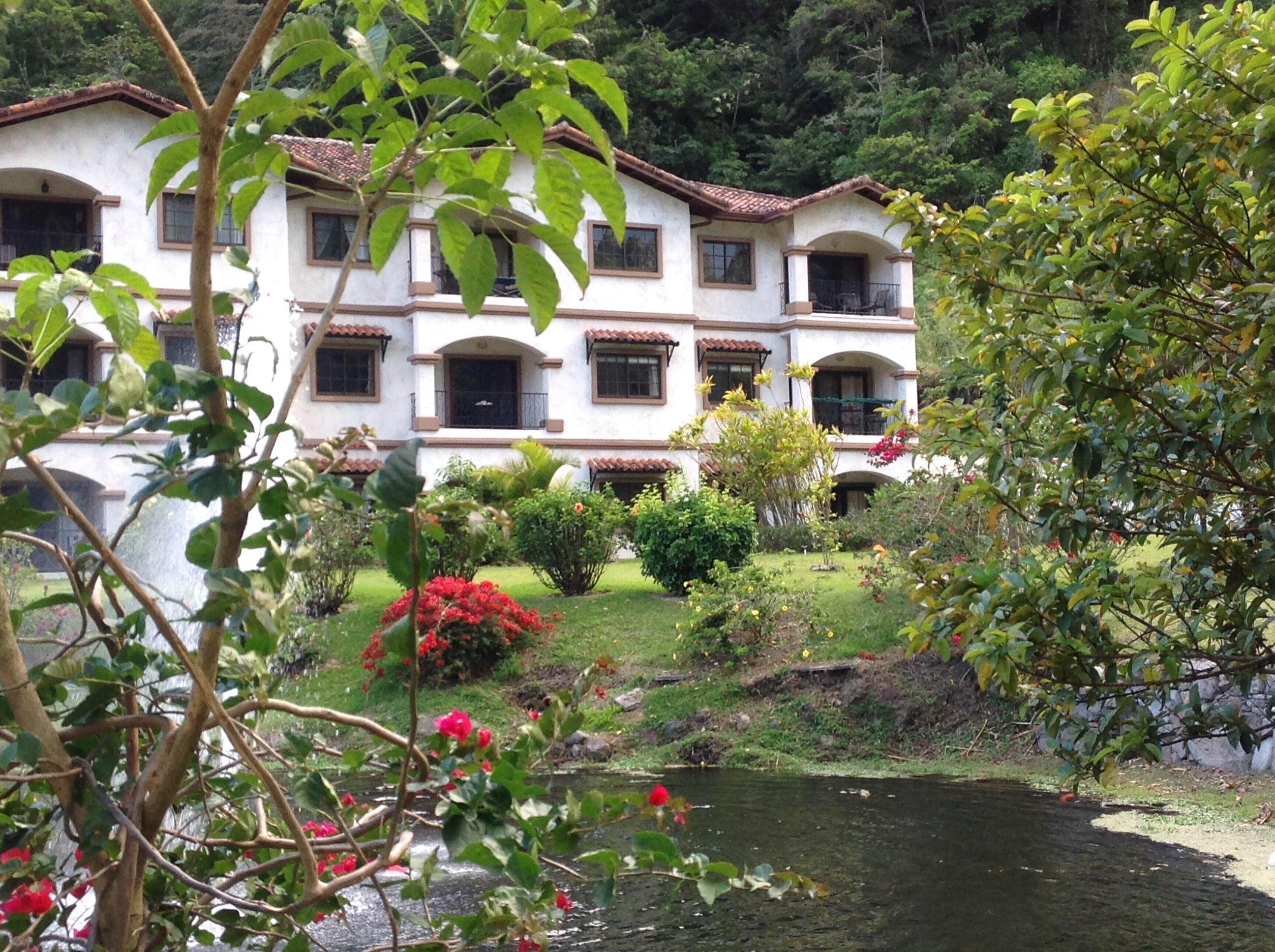 withdrawn In Demand! Outstanding Condominium for Sale in Amenity Rich Valle Escondido, Boquete, Panama - Furnishings, Golf Club Membership Included! photo 5