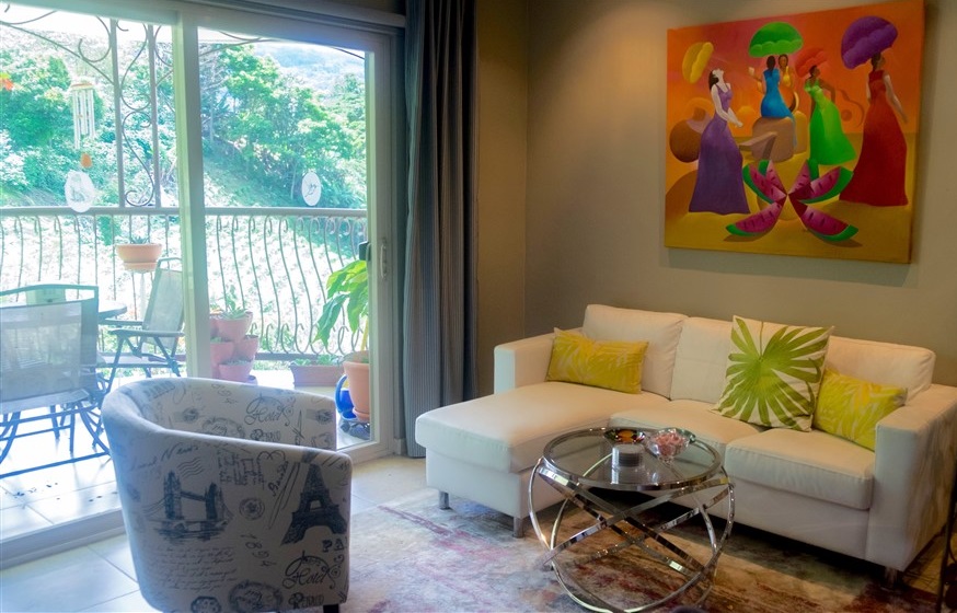 Outstanding Three Bedroom Penthouse Condominium for Sale in Valle del Rio, Downtown Boquete – River & Mountain Views photo 3