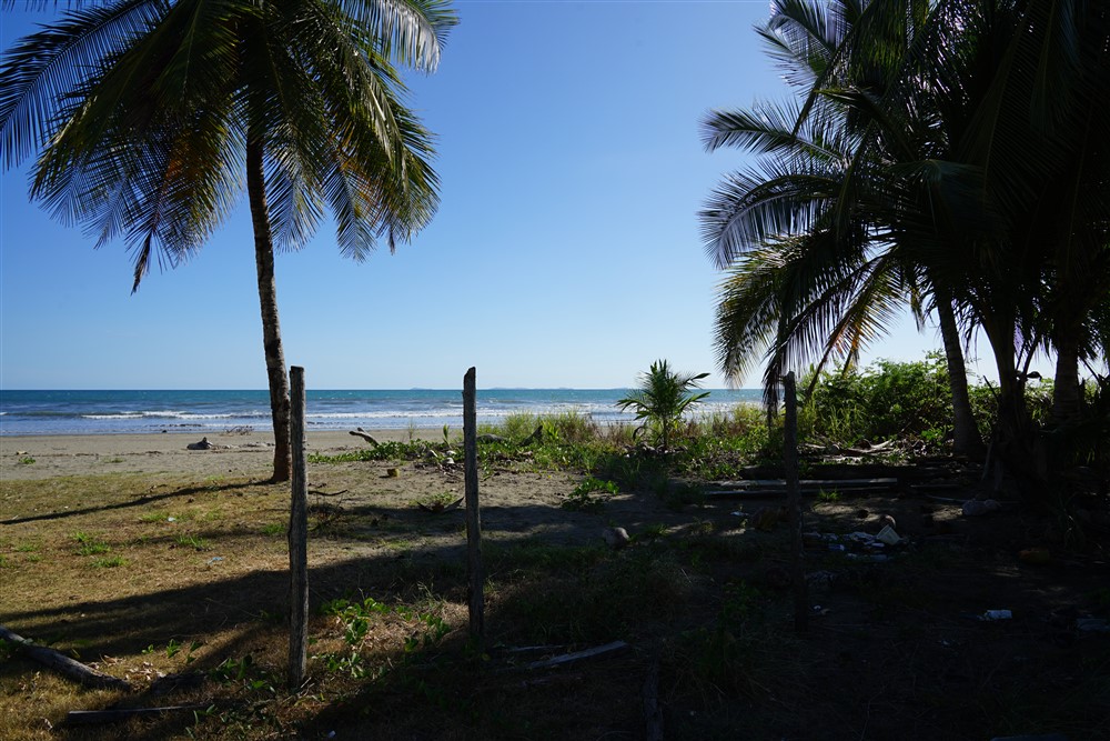 Prime Location! Beach Property in Las Lajas photo 9