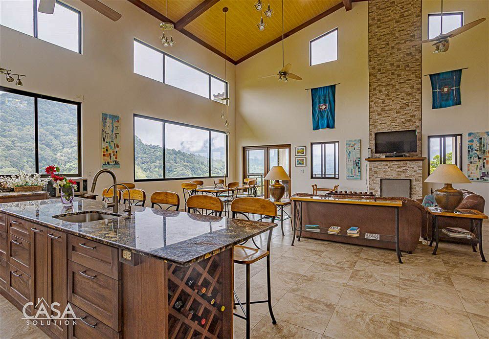Beautiful House with Incredible View on 3.5 Acres of Productive Coffee Farm in El Salto, Boquete, Panama - Hermosa Casa con Vista Increíble en 3.5 acres y una Finca de Cafe en El Salto, Boquete, Panamá photo 10