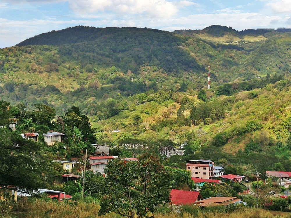 Sold by Owner! Downtown Boquete 4,300 Square Meters of Land  – Has Outstanding Views Too! - Centro de Boquete 4,300 Metros Cuadrados de Terreno - ¡También Tiene Vistas Excepcionales! photo 8